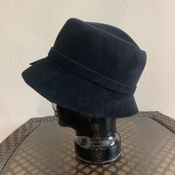 Vintage Louise Green Millinery Co. felt hat size OS